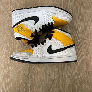 Women’s Jordan 1 Mid ‘Perforated’